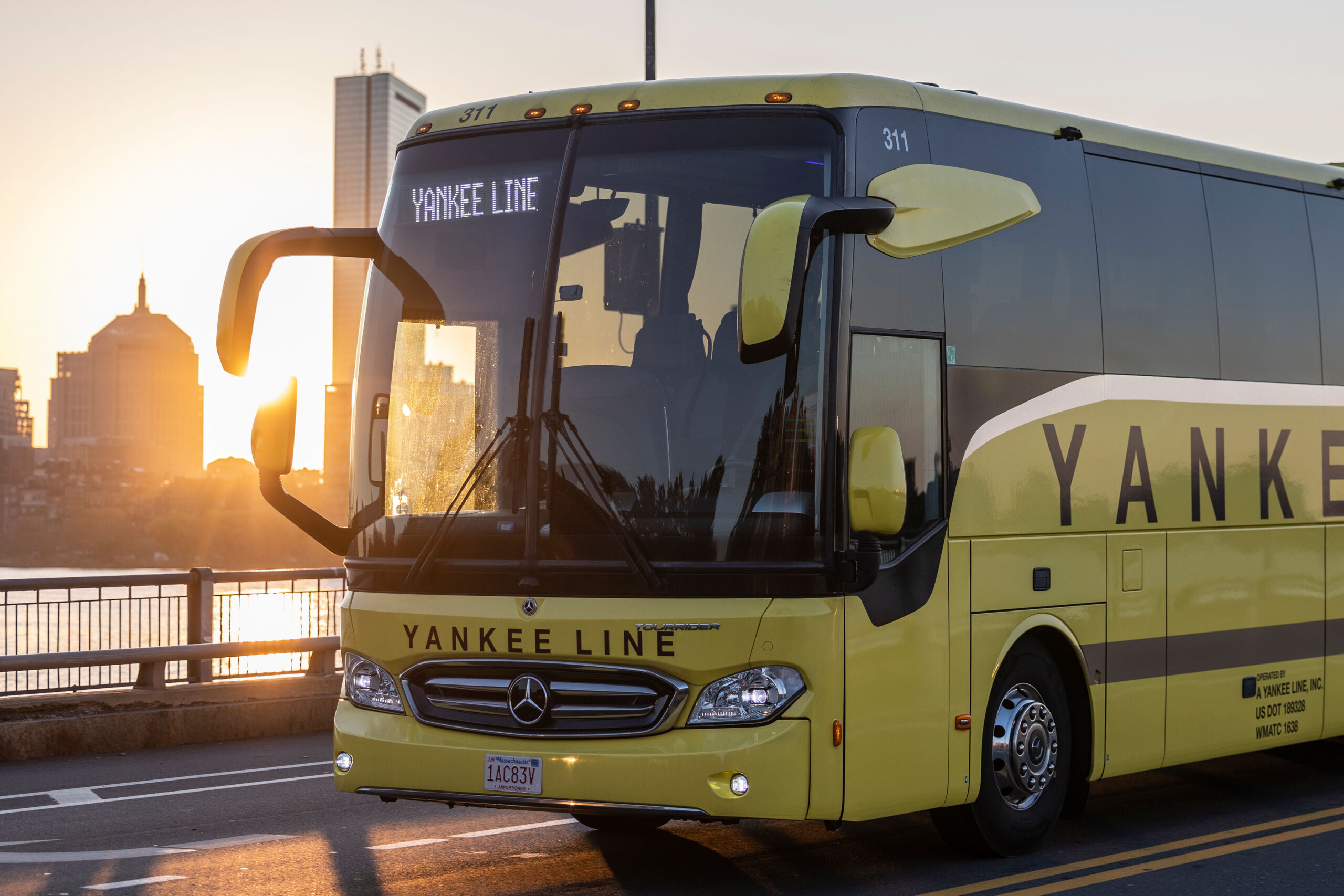 “Yankee Line” erweitert seine Flotte auf 50 Mercedes-Benz Tourrider“Yankee Line” increases fleet to 50 Tourriders