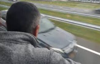 MOB Politie tourinf=gcar