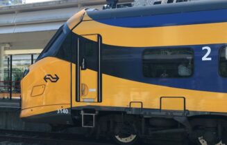 OV Lelylijn