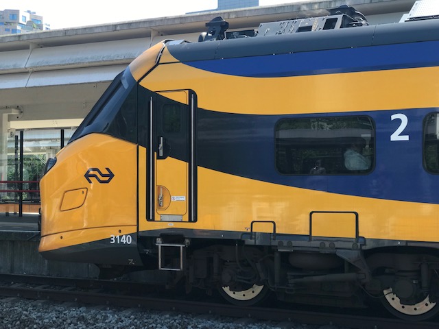 OV Lelylijn