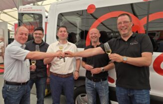Tribus-Schluesseluebergabe-Foto-Taxi-Times-750x531