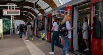 RAIL Rotterdam RET metro