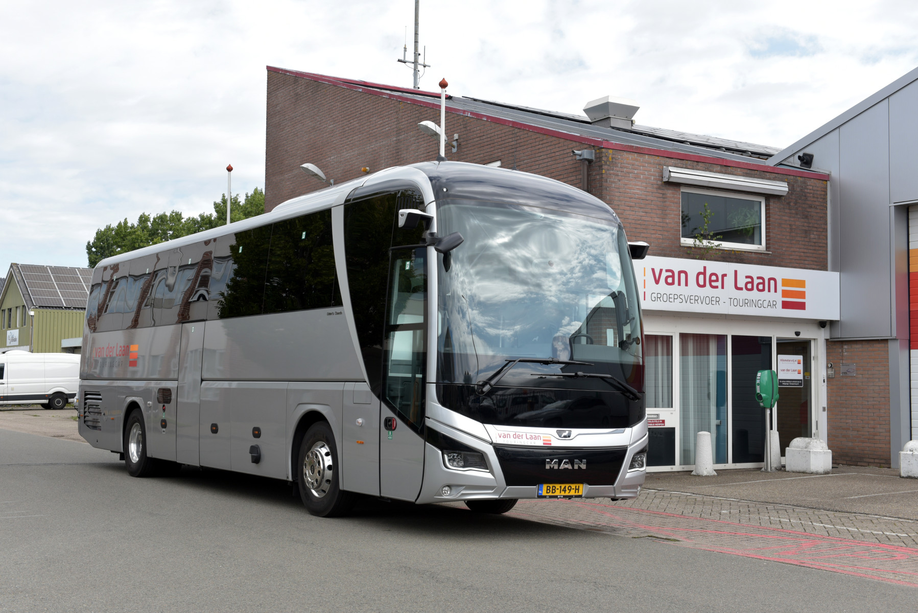 BUS vanderlaantouringcar4