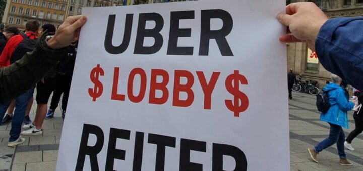 TAXI 1 Uber Lobby