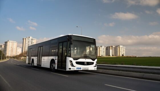 Daimler Buses baut Produktionskapazitäten aus: Kooperation mit Bushersteller Otokar unterzeichnetDaimler Buses expands production capacity: Cooperation agreement signed with bus manufacturer Otokar