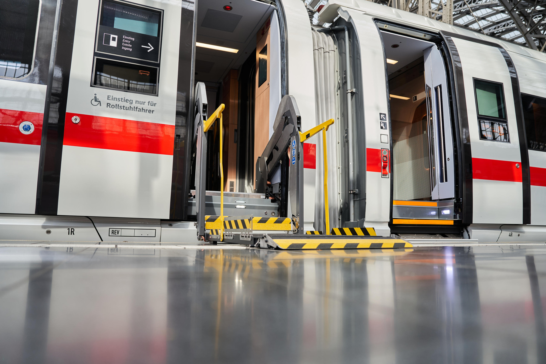 RAIL ICE3 neo1920_20220915-hubliftice3neo-3-data