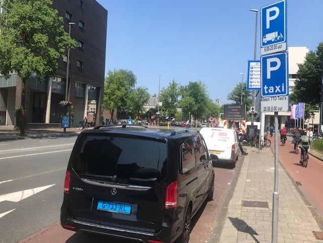 TAXI 2 A'dam