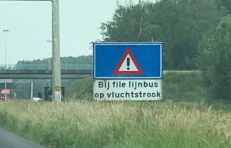 OV Rijkswaterstaat vluchtstrook
