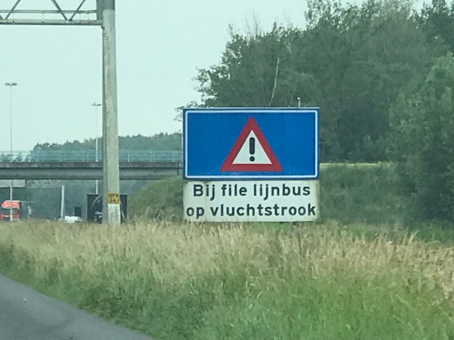 OV Rijkswaterstaat vluchtstrook