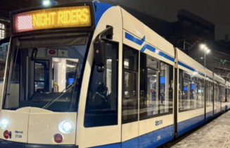 MOB GVB de-icing tram