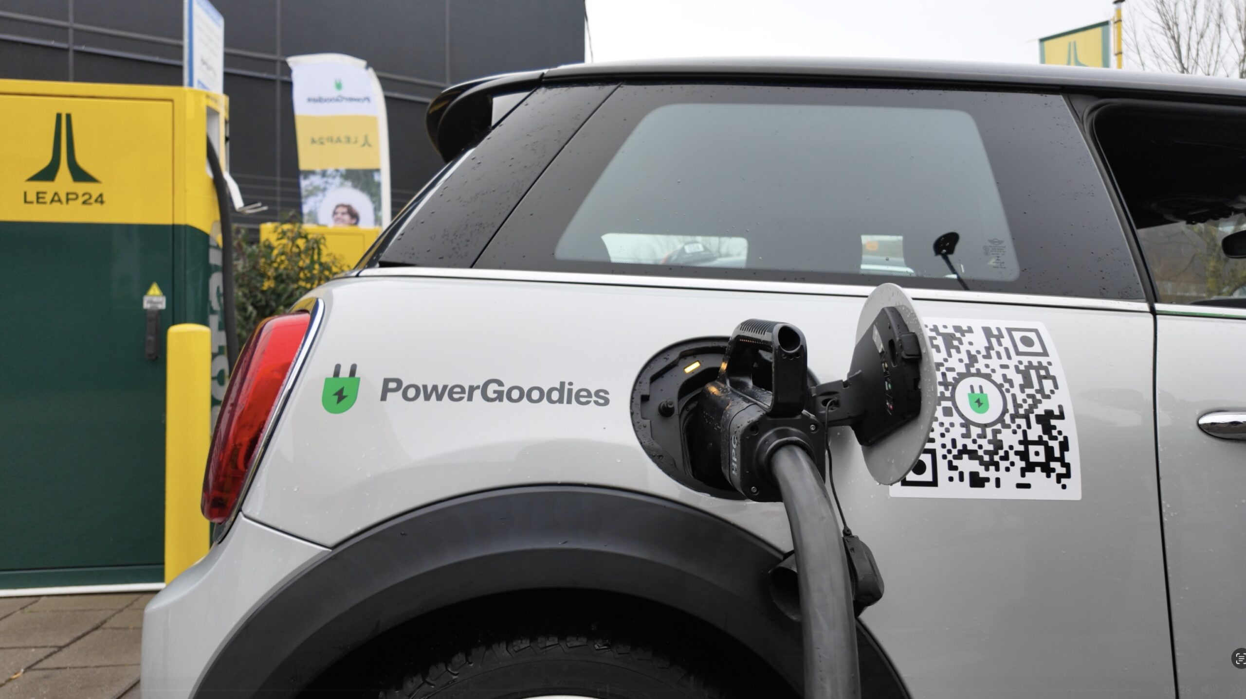 MOB Leap PowerGoodies x LEAP24