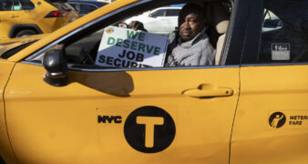 TAXI 2 Taxi drivers supporting app colleagues mit