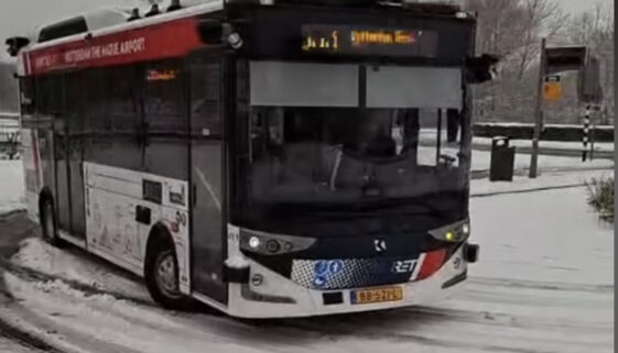 bus snow copy