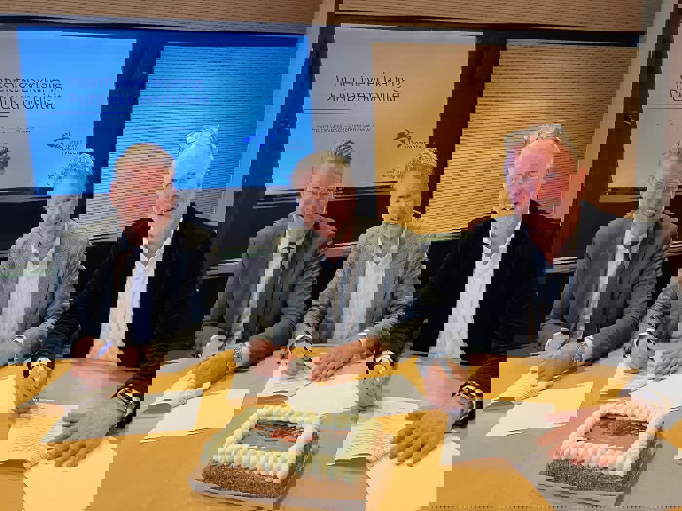 ondertekening-intentieverklaring-publieke-mobiliteit-deventer-8-jan-2026