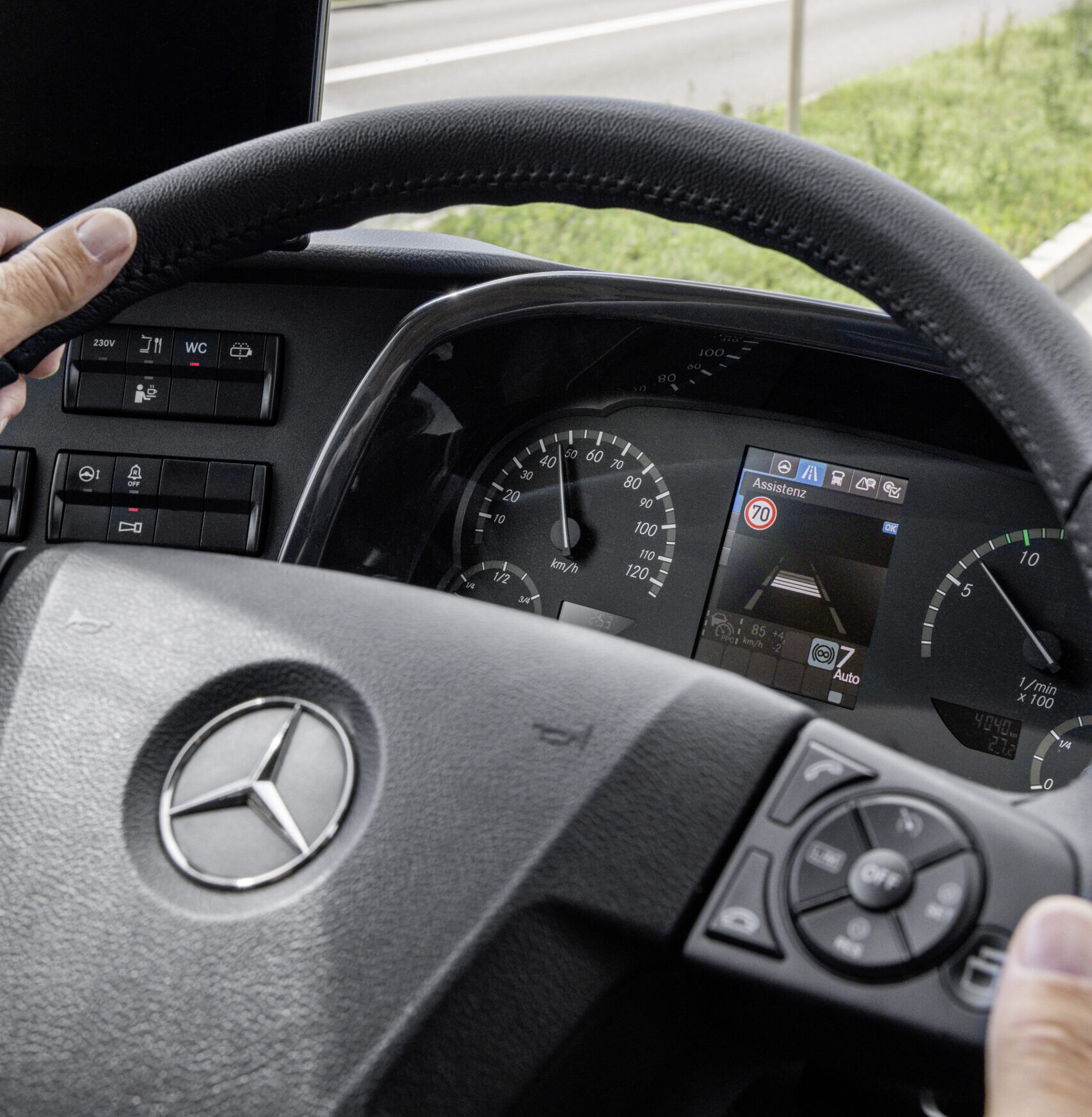 Mercedes-Benz Tourismo Safety CoachMercedes-Benz Tourismo Safety Coach