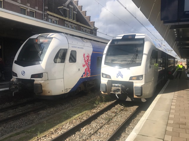 RAIL Arriva WhatsApp SMS