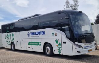 BUS Van Kooten touringcar