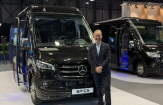 BUS INDCAR + CEO