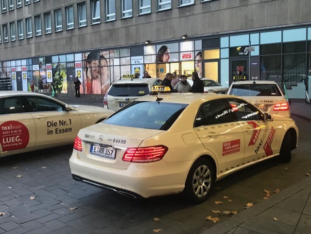 TAXI Mercedes-Benz
