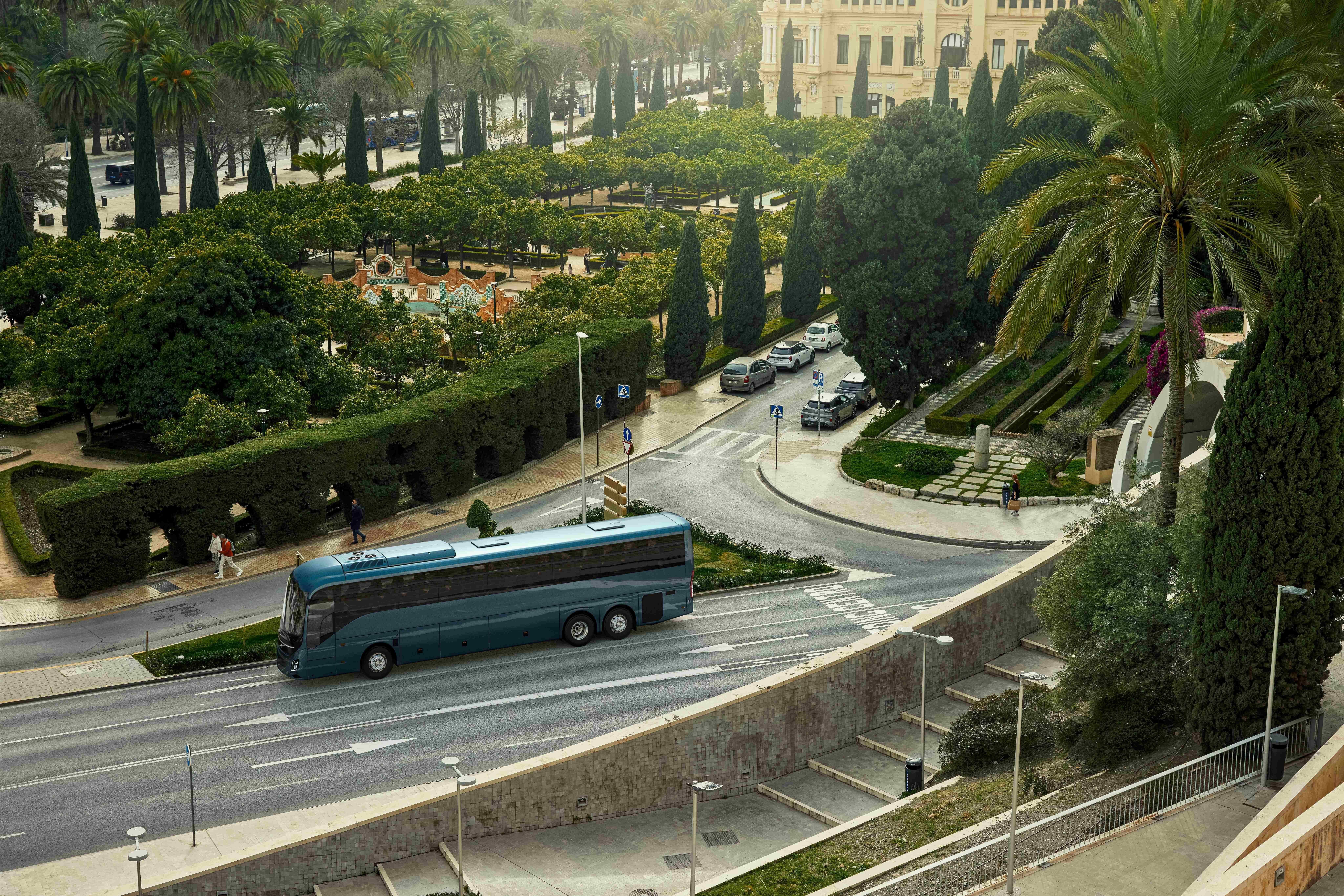 BUS 2 Volvo 9700_City street (1)