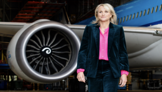 RAIL KLM-topvrouw Rintel